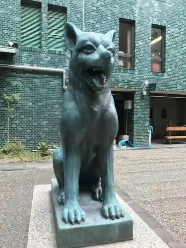 宮益御嶽神社の狛犬