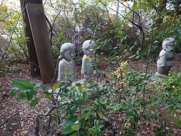 富知六所浅間神社の像
