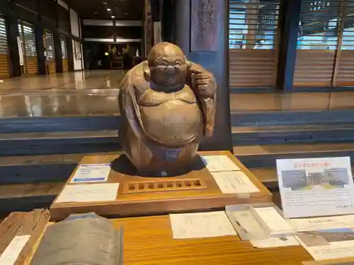 総持寺の像