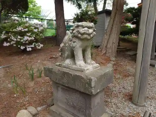 湯倉神社の狛犬