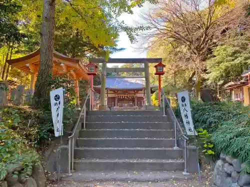 三ケ尻八幡神社の鳥居
