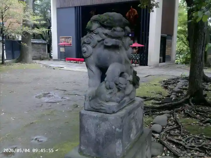 赤坂氷川神社の{uncategorized: "未分類", other: "その他", undefined: "問題あり", building: "その他建物", grave: "お墓", sacred_gate: "鳥居", guardian: "狛犬", statue: "像", buddha: "仏像", history: "歴史", nature: "自然", garden: "庭園", animal: "動物", pagoda: "塔", temizu: "手水舎", mountain_gate: "山門・神門", sanctuary: "本殿・本堂", subordinate: "末社・摂社", art: "芸術", scenery: "景色", jizo: "地蔵", ema: "絵馬", goshuin: "御朱印", omikuji: "おみくじ", items: "授与品その他", amulet: "お守り", goshuincho: "御朱印帳", eats: "食事", festival: "お祭り", votive_dance: "神楽", shichigosan: "七五三参", wedding: "結婚式", experience: "体験その他", initially: "初詣", around: "周辺", anti_infection: "感染症対策"}