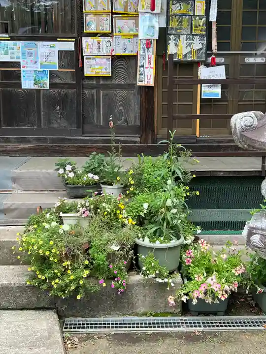 岡部春日神社~👹鬼門よけの🌺花咲く🌺やしろ~(福島県)