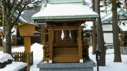 刈田神社の末社