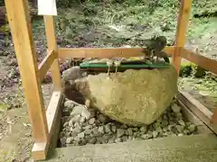 六所神社の手水