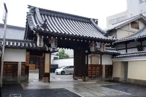 上徳寺の山門・神門