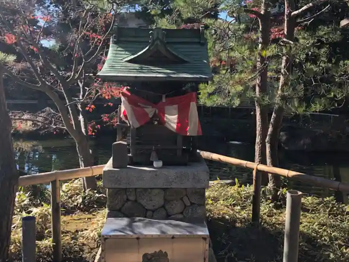 西新井大師総持寺の末社・摂社