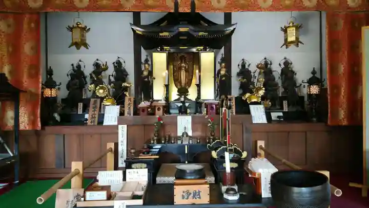 水観寺の本殿・本堂