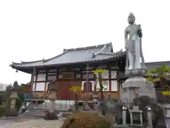 広徳寺の本殿