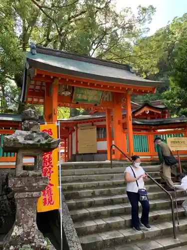 熊野那智大社の山門