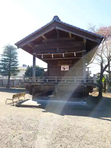 氷川神社の{uncategorized: "未分類", other: "その他", undefined: "問題あり", building: "その他建物", grave: "お墓", sacred_gate: "鳥居", guardian: "狛犬", statue: "像", buddha: "仏像", history: "歴史", nature: "自然", garden: "庭園", animal: "動物", pagoda: "塔", temizu: "手水舎", mountain_gate: "山門・神門", sanctuary: "本殿・本堂", subordinate: "末社・摂社", art: "芸術", scenery: "景色", jizo: "地蔵", ema: "絵馬", goshuin: "御朱印", omikuji: "おみくじ", items: "授与品その他", amulet: "お守り", goshuincho: "御朱印帳", eats: "食事", festival: "お祭り", votive_dance: "神楽", shichigosan: "七五三参", wedding: "結婚式", experience: "体験その他", initially: "初詣", around: "周辺", anti_infection: "感染症対策"}