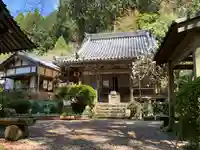 観音寺の本殿・本堂