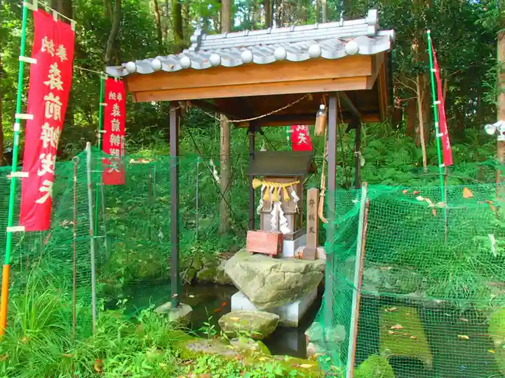 竹折武並神社の末社・摂社