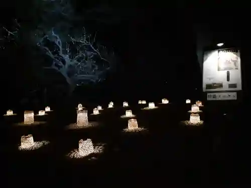 鶴ケ城稲荷神社の周辺