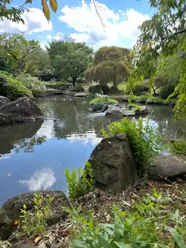 諏訪護国神社の庭園