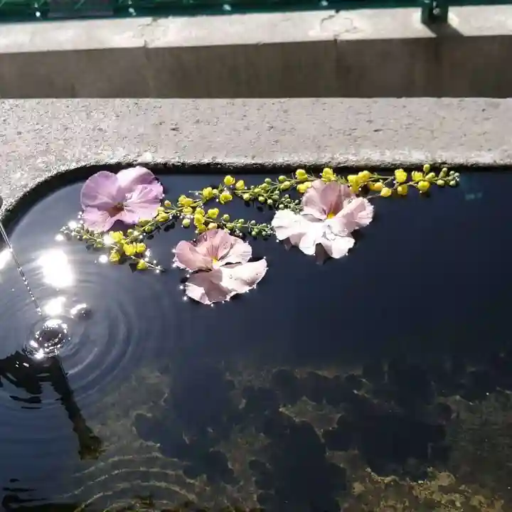 田脇日吉神社の手水舎