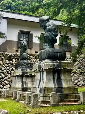 金華山黄金山神社(宮城県)