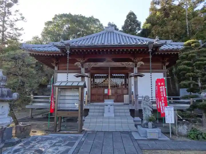 明王院の本殿・本堂