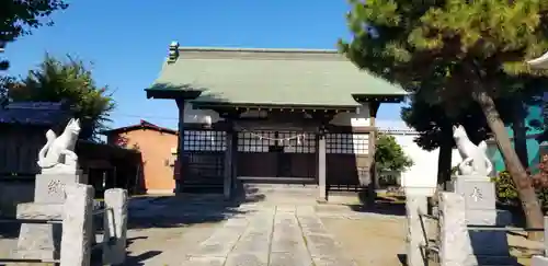 稲荷神社の本殿