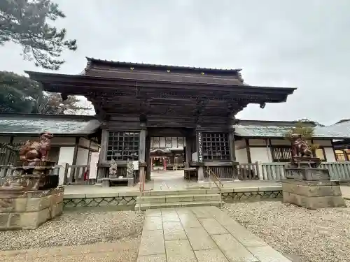 大洗磯前神社の{uncategorized: "未分類", other: "その他", undefined: "問題あり", building: "その他建物", grave: "お墓", sacred_gate: "鳥居", guardian: "狛犬", statue: "像", buddha: "仏像", history: "歴史", nature: "自然", garden: "庭園", animal: "動物", pagoda: "塔", temizu: "手水舎", mountain_gate: "山門・神門", sanctuary: "本殿・本堂", subordinate: "末社・摂社", art: "芸術", scenery: "景色", jizo: "地蔵", ema: "絵馬", goshuin: "御朱印", omikuji: "おみくじ", items: "授与品その他", amulet: "お守り", goshuincho: "御朱印帳", eats: "食事", festival: "お祭り", votive_dance: "神楽", shichigosan: "七五三参", wedding: "結婚式", experience: "体験その他", initially: "初詣", around: "周辺", anti_infection: "感染症対策"}