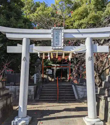 忍陵神社の鳥居