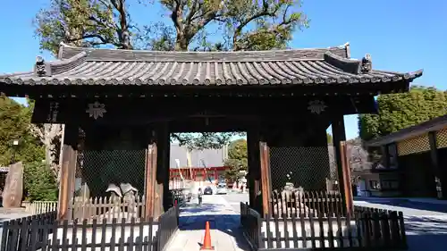 宝仙寺の山門