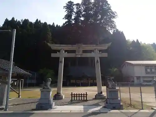 中和神社の鳥居