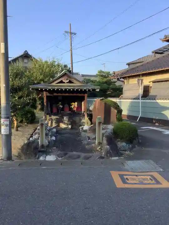 夜泣き地蔵の本殿・本堂