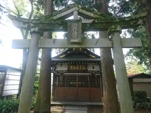 日吉神社の末社