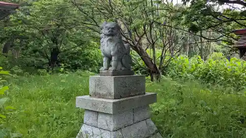 稲荷神社の狛犬