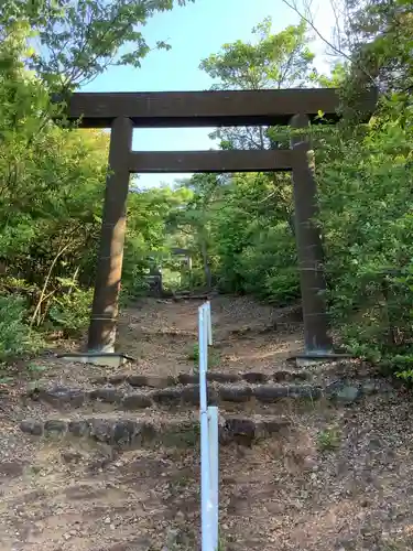 東之宮社の鳥居