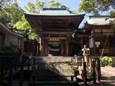 志賀海神社の山門・神門