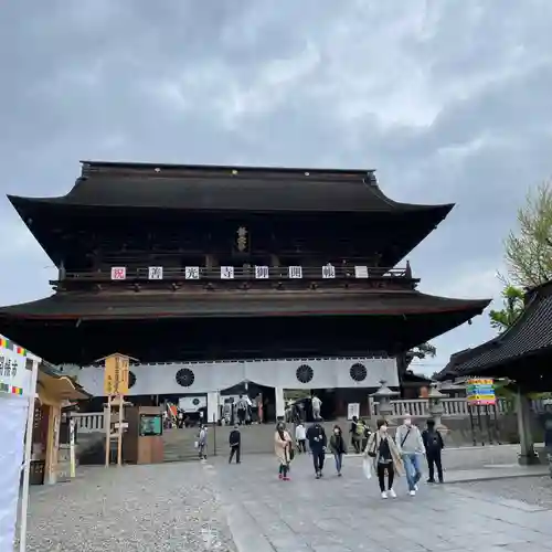 善光寺の山門