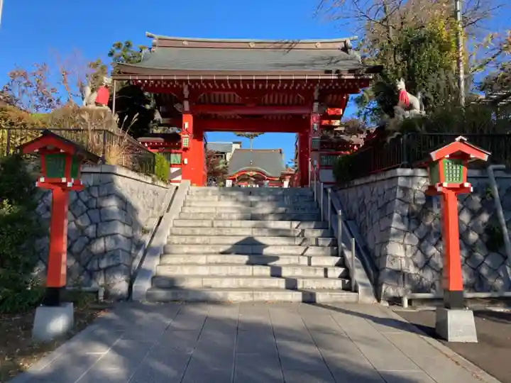 東伏見稲荷神社の山門・神門