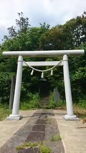 神明社の鳥居