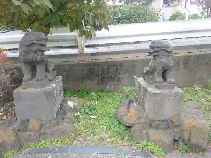 福森稲荷神社の{uncategorized: "未分類", other: "その他", undefined: "問題あり", building: "その他建物", grave: "お墓", sacred_gate: "鳥居", guardian: "狛犬", statue: "像", buddha: "仏像", history: "歴史", nature: "自然", garden: "庭園", animal: "動物", pagoda: "塔", temizu: "手水舎", mountain_gate: "山門・神門", sanctuary: "本殿・本堂", subordinate: "末社・摂社", art: "芸術", scenery: "景色", jizo: "地蔵", ema: "絵馬", goshuin: "御朱印", omikuji: "おみくじ", items: "授与品その他", amulet: "お守り", goshuincho: "御朱印帳", eats: "食事", festival: "お祭り", votive_dance: "神楽", shichigosan: "七五三参", wedding: "結婚式", experience: "体験その他", initially: "初詣", around: "周辺", anti_infection: "感染症対策"}
