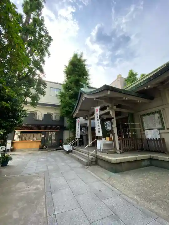銀杏岡八幡神社の{uncategorized: "未分類", other: "その他", undefined: "問題あり", building: "その他建物", grave: "お墓", sacred_gate: "鳥居", guardian: "狛犬", statue: "像", buddha: "仏像", history: "歴史", nature: "自然", garden: "庭園", animal: "動物", pagoda: "塔", temizu: "手水舎", mountain_gate: "山門・神門", sanctuary: "本殿・本堂", subordinate: "末社・摂社", art: "芸術", scenery: "景色", jizo: "地蔵", ema: "絵馬", goshuin: "御朱印", omikuji: "おみくじ", items: "授与品その他", amulet: "お守り", goshuincho: "御朱印帳", eats: "食事", festival: "お祭り", votive_dance: "神楽", shichigosan: "七五三参", wedding: "結婚式", experience: "体験その他", initially: "初詣", around: "周辺", anti_infection: "感染症対策"}