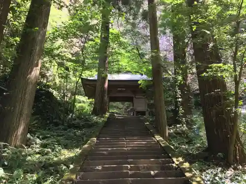 壇鏡神社の山門