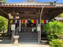 円通寺の本殿