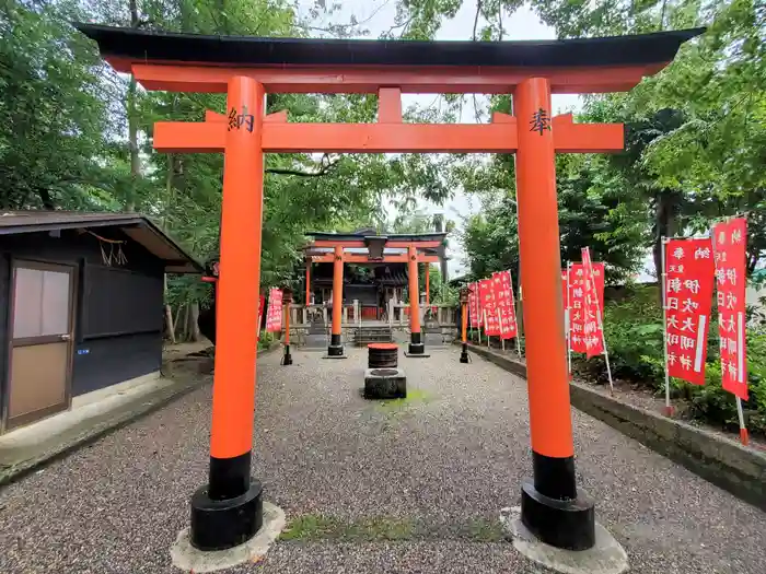 稲荷神社の鳥居