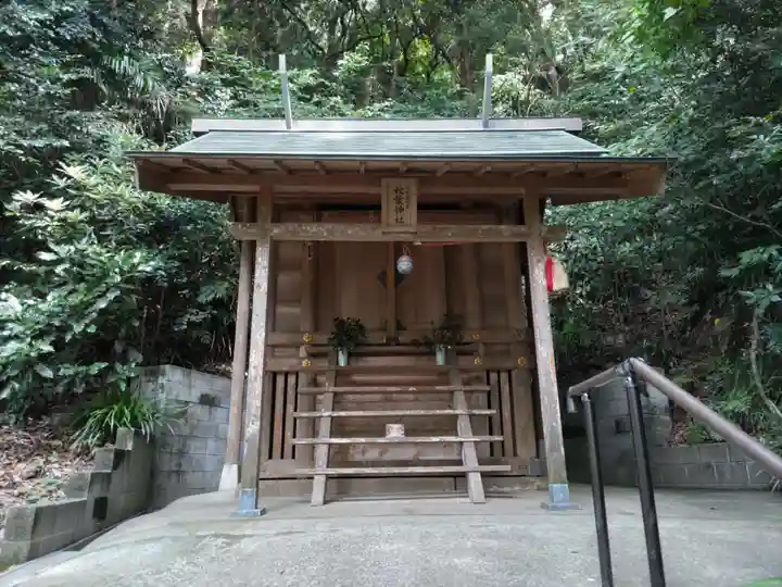 甘縄神明神社(甘縄神明宮)の末社・摂社