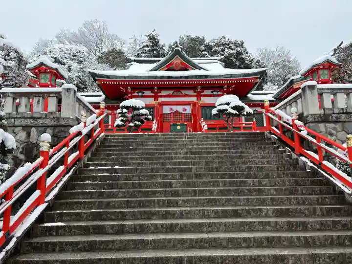 足利織姫神社の{uncategorized: "未分類", other: "その他", undefined: "問題あり", building: "その他建物", grave: "お墓", sacred_gate: "鳥居", guardian: "狛犬", statue: "像", buddha: "仏像", history: "歴史", nature: "自然", garden: "庭園", animal: "動物", pagoda: "塔", temizu: "手水舎", mountain_gate: "山門・神門", sanctuary: "本殿・本堂", subordinate: "末社・摂社", art: "芸術", scenery: "景色", jizo: "地蔵", ema: "絵馬", goshuin: "御朱印", omikuji: "おみくじ", items: "授与品その他", amulet: "お守り", goshuincho: "御朱印帳", eats: "食事", festival: "お祭り", votive_dance: "神楽", shichigosan: "七五三参", wedding: "結婚式", experience: "体験その他", initially: "初詣", around: "周辺", anti_infection: "感染症対策"}