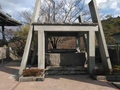 本佛寺の手水舎