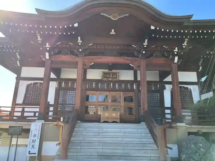 妙昌寺の{uncategorized: "未分類", other: "その他", undefined: "問題あり", building: "その他建物", grave: "お墓", sacred_gate: "鳥居", guardian: "狛犬", statue: "像", buddha: "仏像", history: "歴史", nature: "自然", garden: "庭園", animal: "動物", pagoda: "塔", temizu: "手水舎", mountain_gate: "山門・神門", sanctuary: "本殿・本堂", subordinate: "末社・摂社", art: "芸術", scenery: "景色", jizo: "地蔵", ema: "絵馬", goshuin: "御朱印", omikuji: "おみくじ", items: "授与品その他", amulet: "お守り", goshuincho: "御朱印帳", eats: "食事", festival: "お祭り", votive_dance: "神楽", shichigosan: "七五三参", wedding: "結婚式", experience: "体験その他", initially: "初詣", around: "周辺", anti_infection: "感染症対策"}