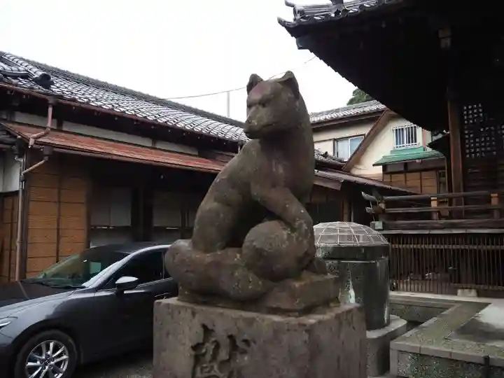 本町稲荷神社の狛犬