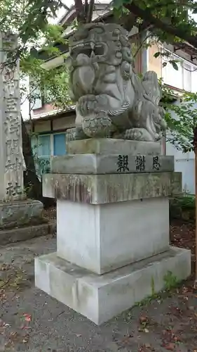 冨士御室浅間神社の狛犬