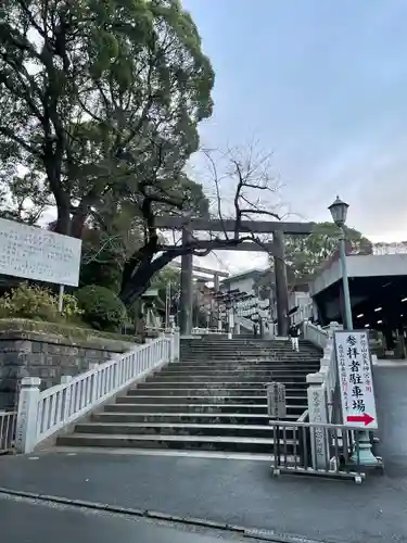 伊勢山皇大神宮の鳥居