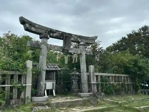 彌彦神社奥宮（御神廟）(新潟県)