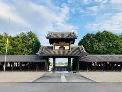 法憧山 普済寺の山門・神門