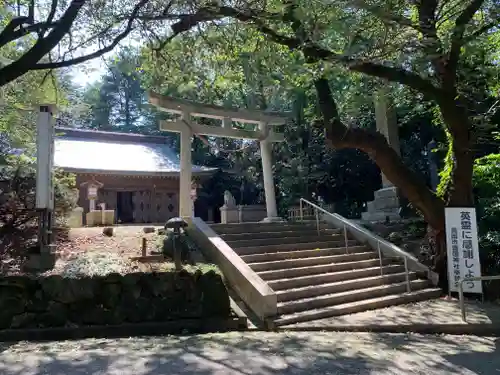 高岡市護国神社の鳥居